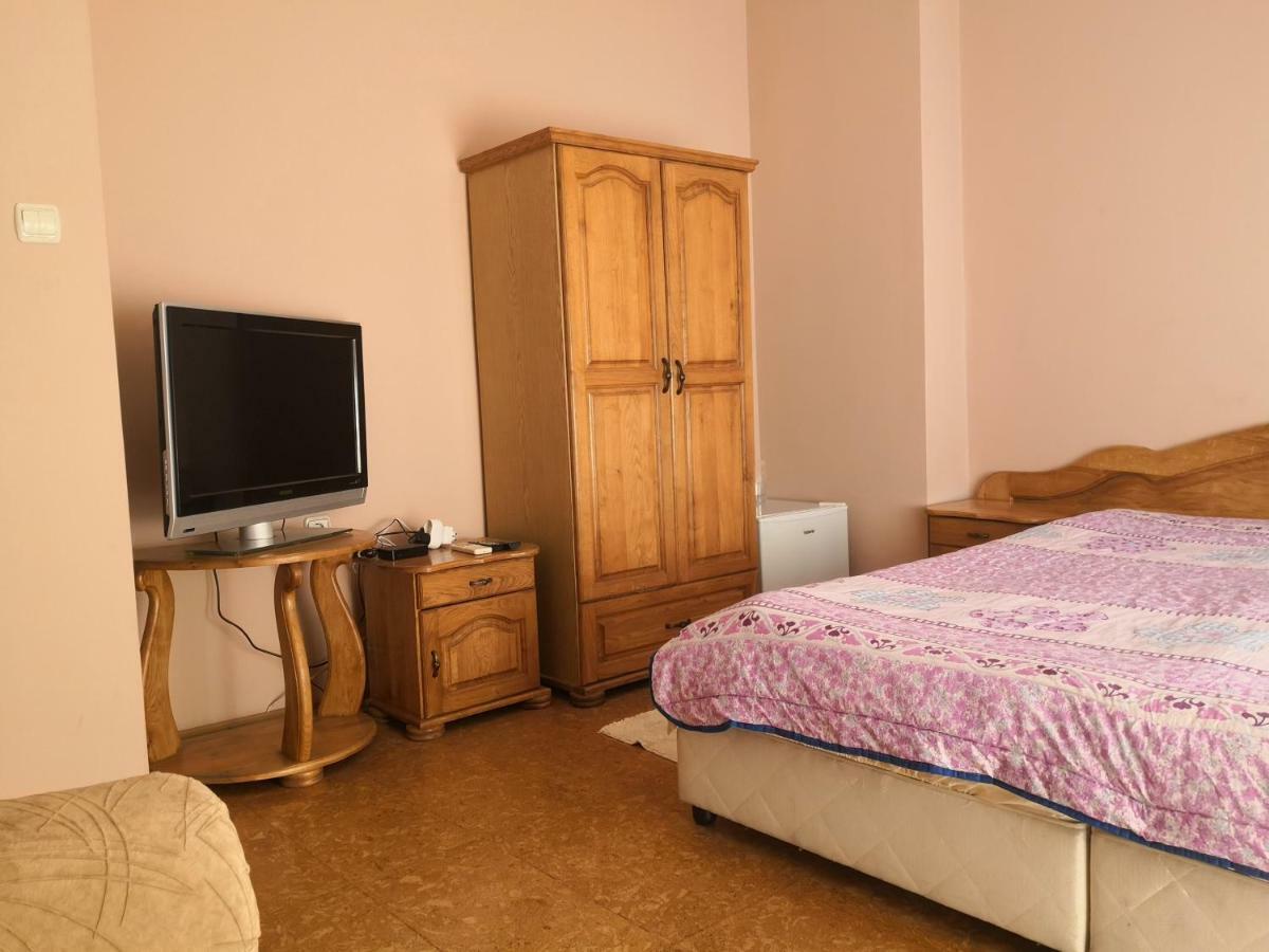 Hotel Atlantic Sliven Extérieur photo